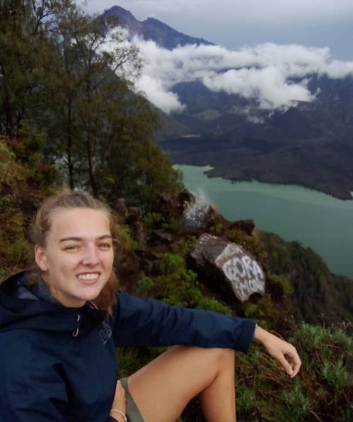 2D 1N Hiking to Rinjani Crater Rim Senaru