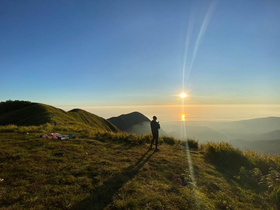 2 Days 1 Night Pergasingan Hill Sembalun Hiking Camping