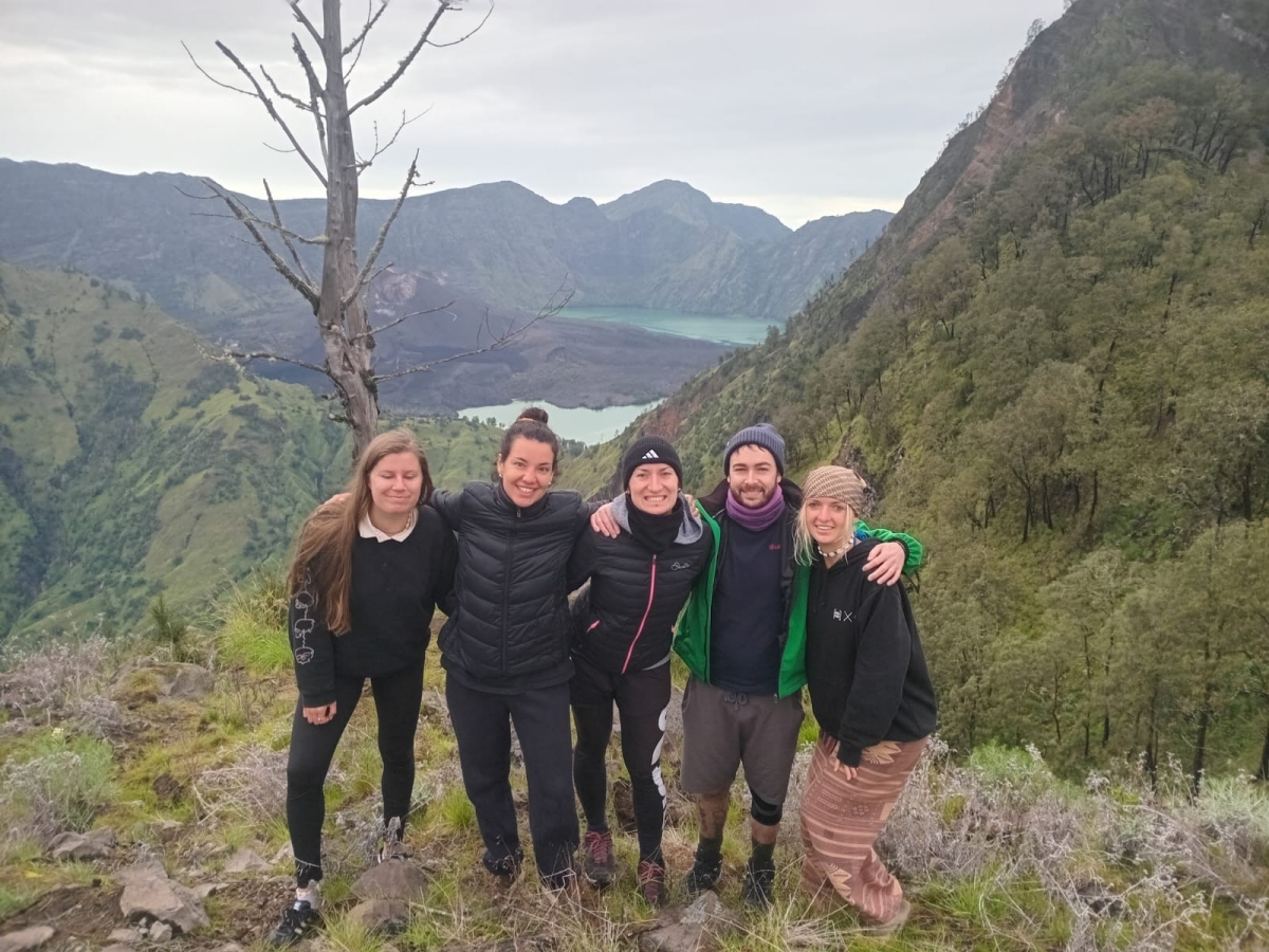 2D 1N Hiking Camping Crater Rim Stampol Senaru